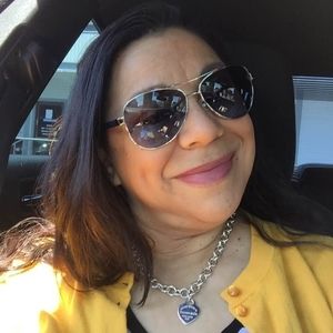 Meet your Posher, Julie